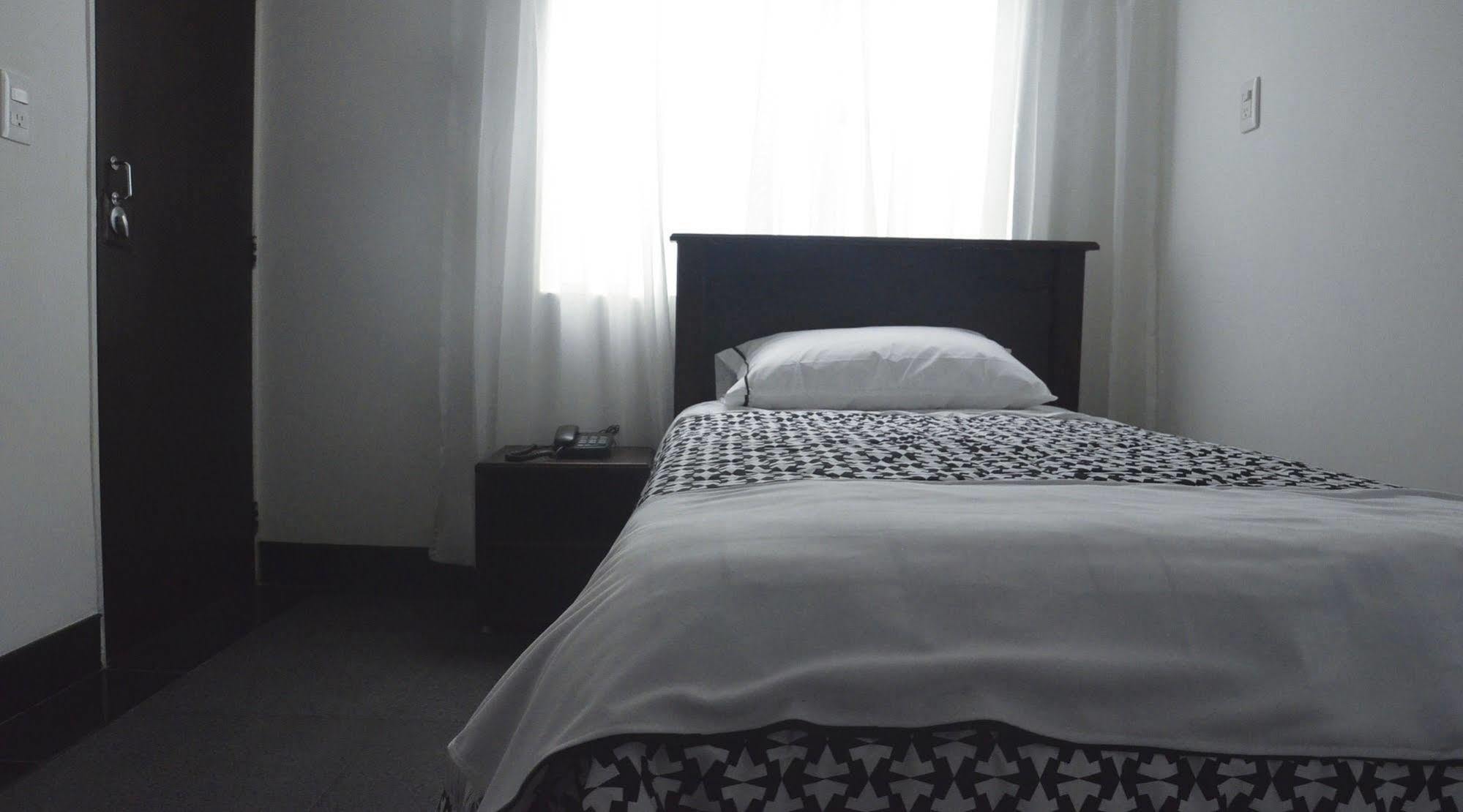 Hotel Rivera Deluxe ボゴタ エクステリア 写真